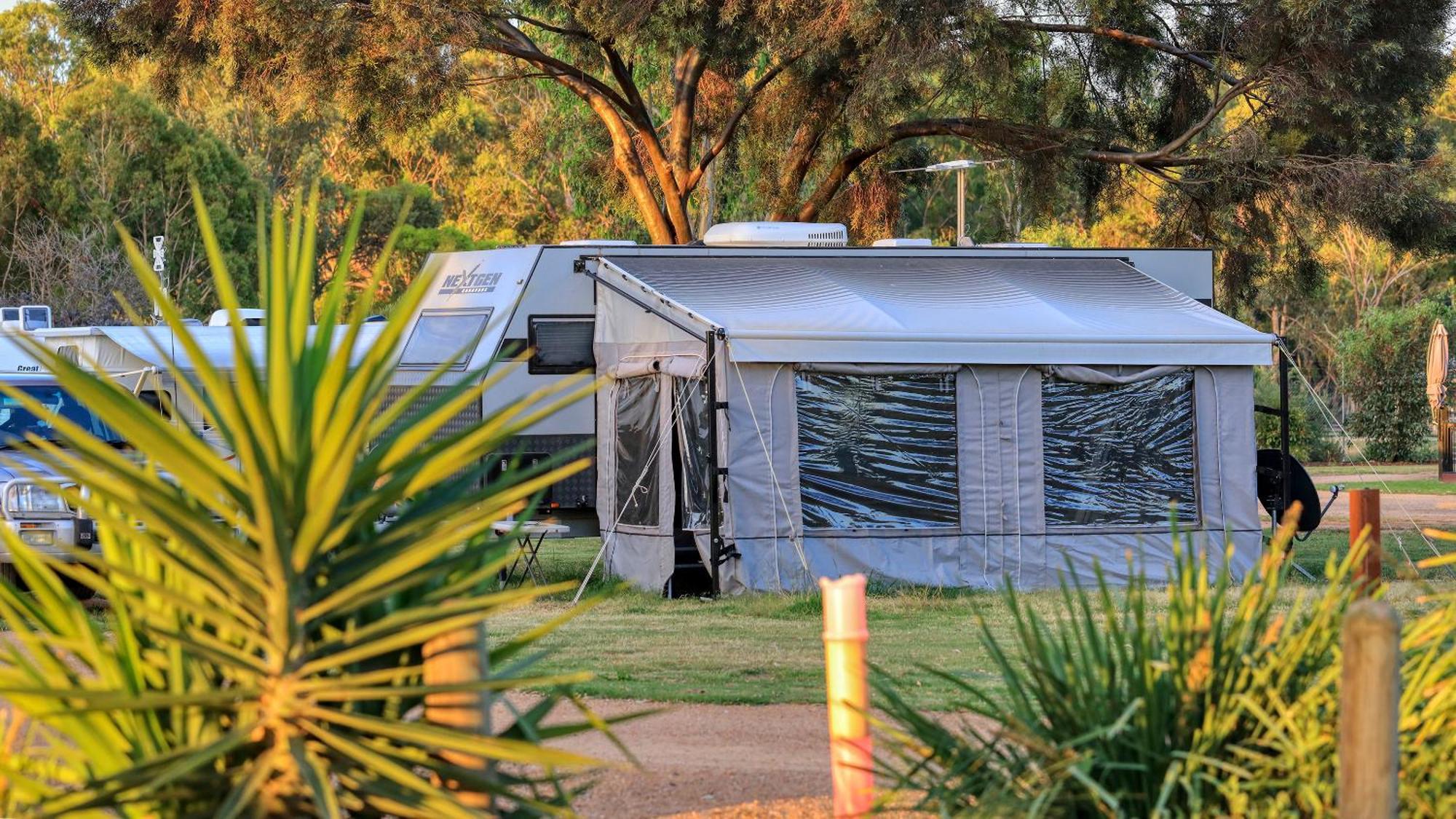 Yarrawonga Riverlands Tourist Park Ngoại thất bức ảnh